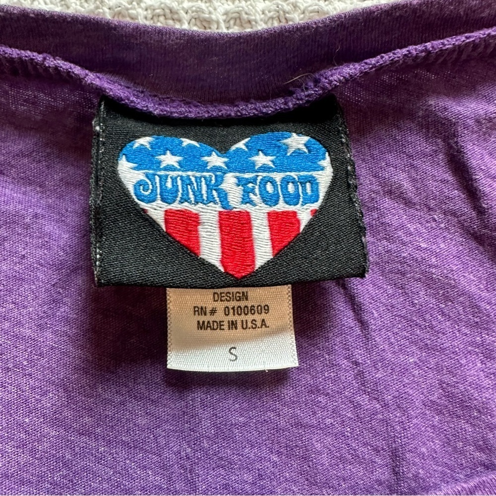 Los Angeles Lakers Purple Womens size small Junk Food top LA basketball t shirt - Picture 5 of 6
